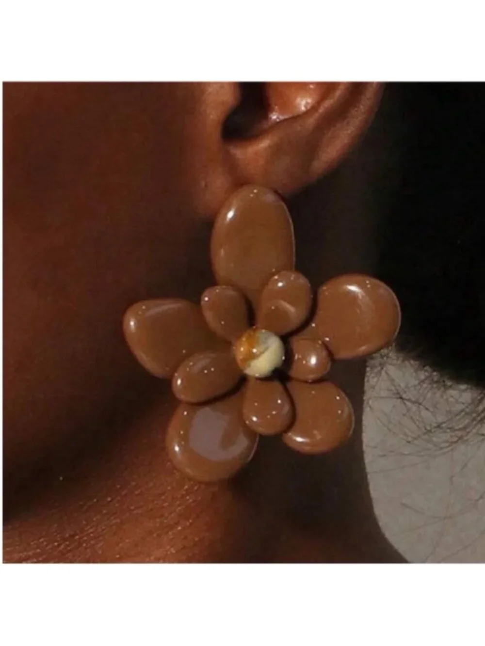 New! Zara Acrylic Brown Flower Statement Earrings (1064) NWOT